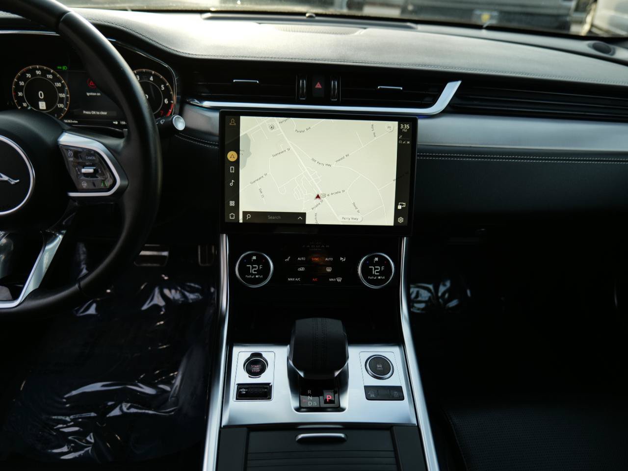 Used 2024 Jaguar XF R-Dynamic SE AWD/4WD image 21