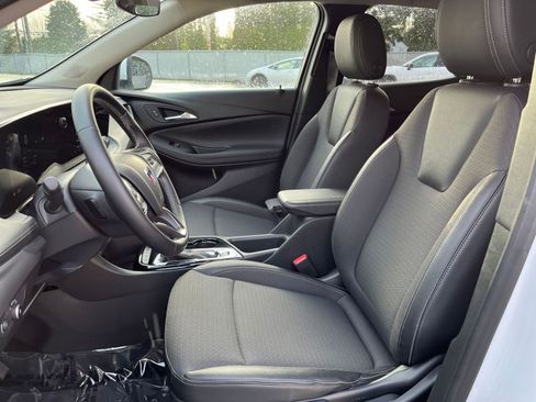 Used 2025 Buick Encore GX Preferred image 34