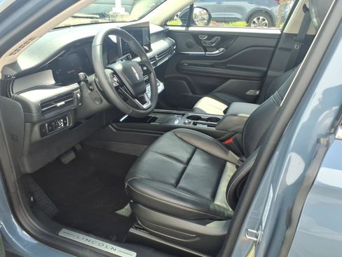 Certified 2023 Lincoln Corsair AWD w/ Equipment Group 101A image 11