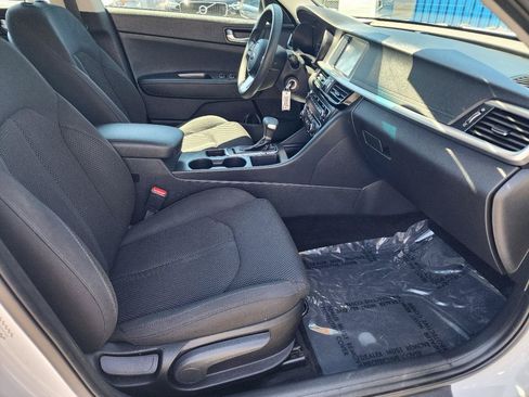 Used 2019 Kia Optima LX FWD image 28