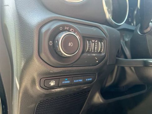 Certified 2022 Jeep Wrangler Unlimited Sahara w/ Cold Weather Group AWD/4WD image 14