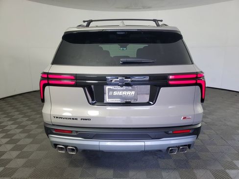 New 2026 Chevrolet Traverse Z71 w/ Enhanced Driving Package AWD/4WD image 5
