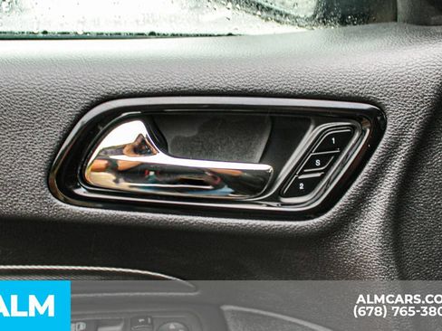 Used 2025 Dodge Durango GT AWD/4WD image 41