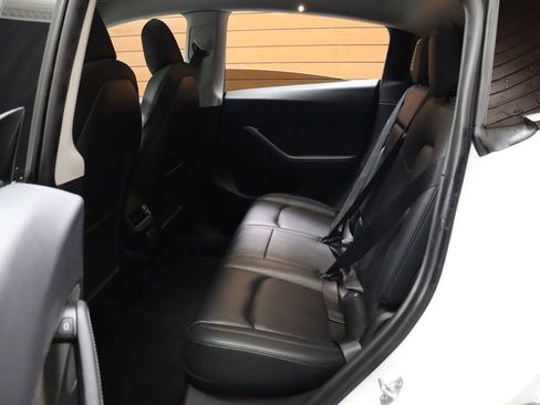 Used 2023 Tesla Model Y Long Range image 46