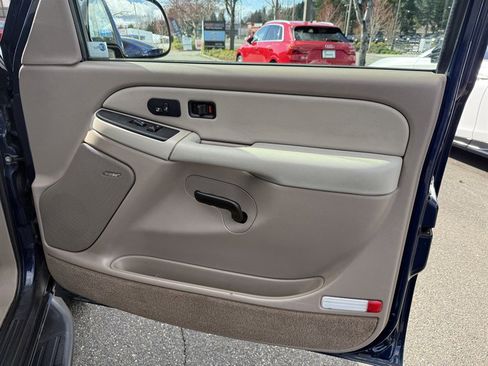 Used 2003 GMC Yukon SLT w/ 1SD Preferred Equipment Group image 9