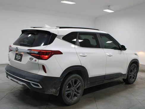 Used 2021 Kia Seltos S FWD image 9
