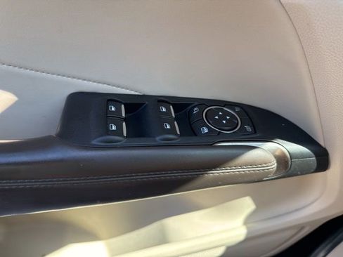 Used 2017 Lincoln MKC Reserve w/ Lincoln MKC Climate Package image 29