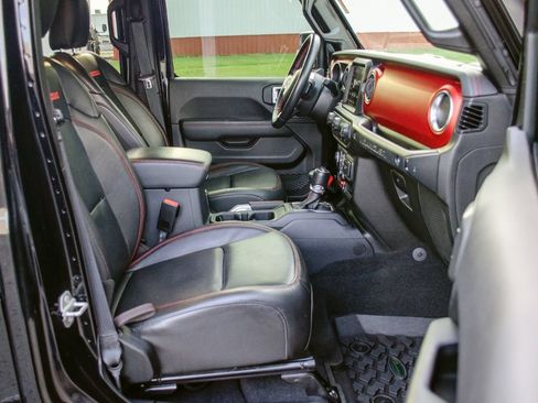 Used 2021 Jeep Wrangler Unlimited Rubicon AWD/4WD image 33