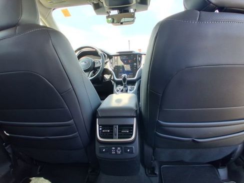 Used 2024 Subaru Outback Touring AWD/4WD image 15