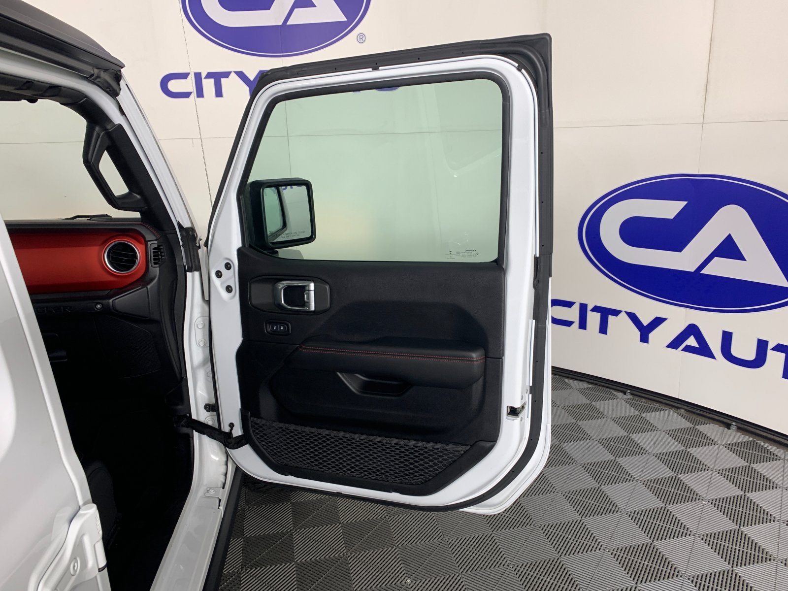 Used 2020 Jeep Wrangler Unlimited Rubicon AWD/4WD image 38