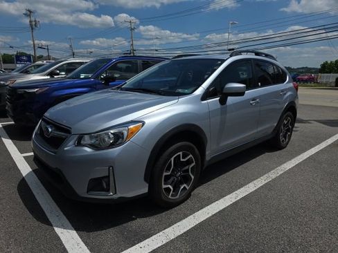Used 2017 Subaru Crosstrek 2.0i Premium AWD/4WD image 1