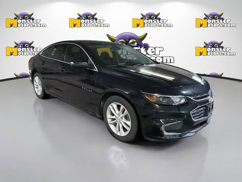 Used 2016 Chevrolet Malibu LT FWD image 3