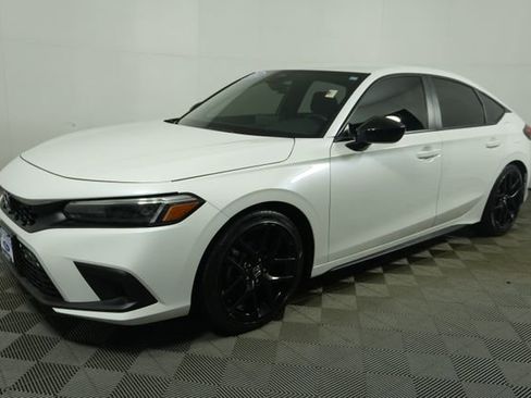 Used 2024 Honda Civic Sport image 6