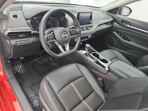 Certified 2023 Nissan Altima 2.5 SR FWD image 15