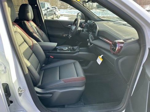 New 2026 Chevrolet Equinox RS w/ LPO, Floor Liner Package image 22