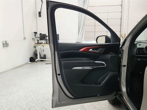 New 2026 Chevrolet Traverse Z71 w/ Driver Confidence Package image 32