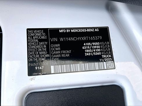 Used 2024 Mercedes-Benz Sprinter 2500 image 39