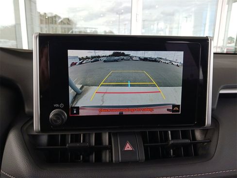 Used 2024 Toyota RAV4 XLE image 21