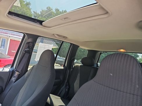 Used 2004 Jeep Liberty Sport w/ PWR Convenience Group AWD/4WD image 12