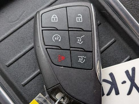 Used 2021 GMC Yukon XL Denali AWD/4WD image 36