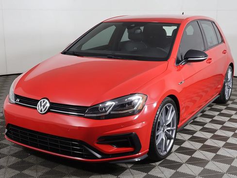 Used 2019 Volkswagen Golf R 4-Door AWD/4WD image 9