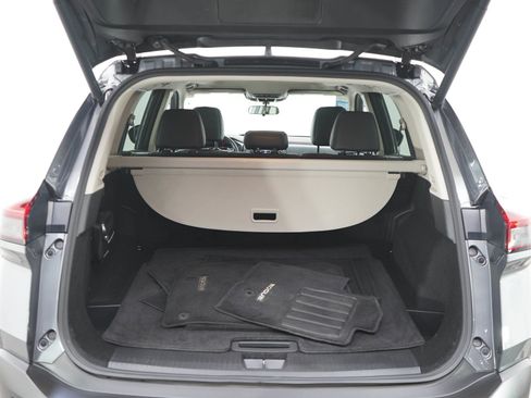 Used 2023 Nissan Rogue SV w/ SV Premium B Package AWD/4WD image 16