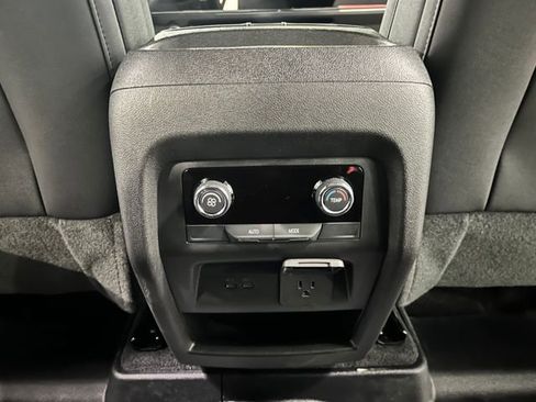 Used 2026 Chevrolet Traverse Z71 w/ Driver Confidence Package image 28