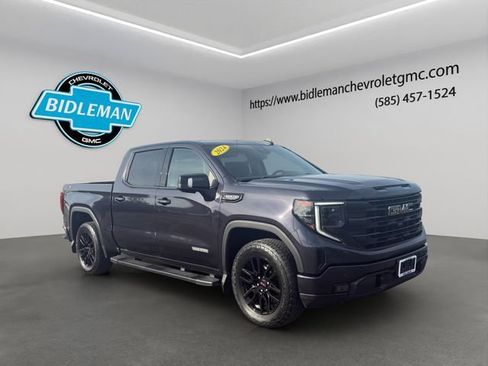 Used 2024 GMC Sierra 1500 Elevation w/ Preferred Package AWD/4WD image 1