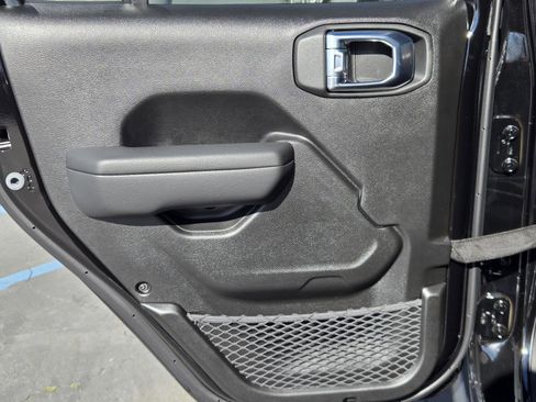 New 2026 Jeep Gladiator Sport image 28