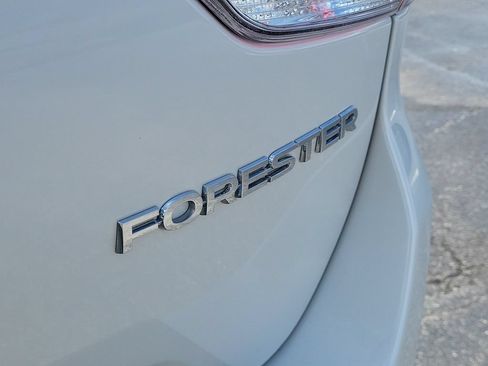 Used 2021 Subaru Forester Limited AWD/4WD image 6