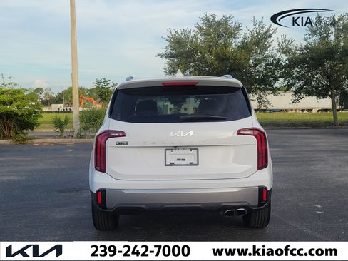 Certified 2025 Kia Telluride S FWD image 5