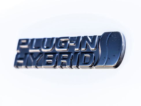 Used 2023 Toyota RAV4 XSE w/ Weather Package AWD/4WD image 4