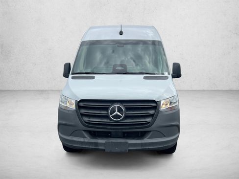 New 2025 Mercedes-Benz eSprinter 170 Cargo image 2