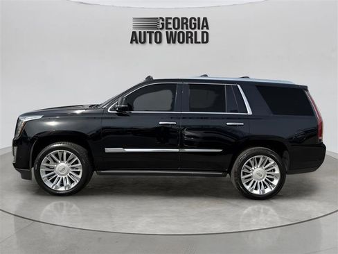 Used 2018 Cadillac Escalade Platinum image 10