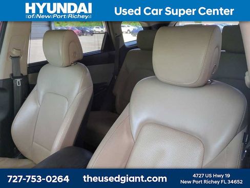 Used 2015 Hyundai Santa Fe Limited w/ Option Group 04 FWD image 7
