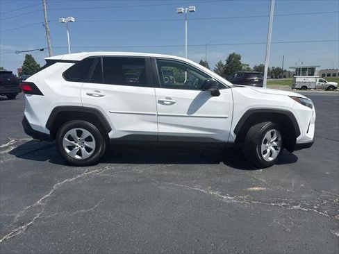 Certified 2023 Toyota RAV4 LE FWD image 10