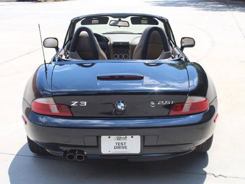Used 2002 BMW Z3 2.5i image 4