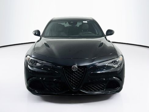 Used 2023 Alfa Romeo Giulia Quadrifoglio RWD image 2