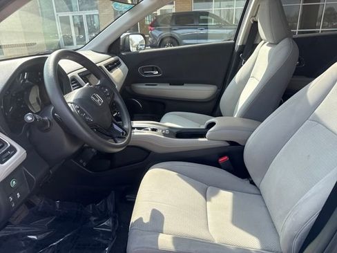 Used 2021 Honda HR-V EX image 8