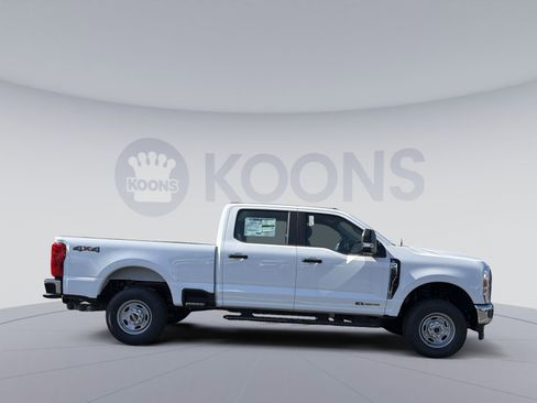 New 2026 Ford F250 XL w/ XL Chrome Package AWD/4WD image 8