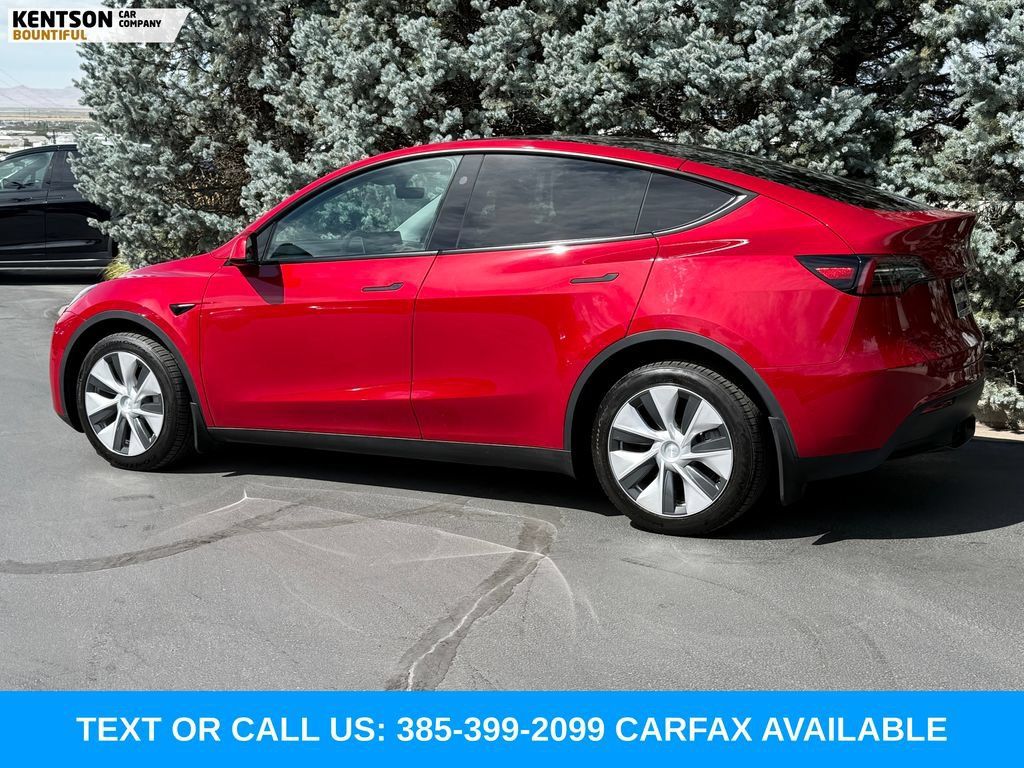 Used 2023 Tesla Model Y Long Range AWD/4WD image 3