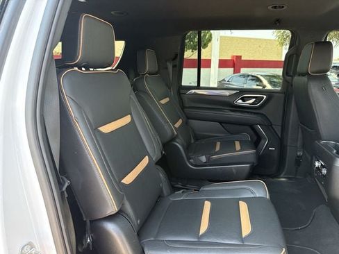 Used 2023 GMC Yukon XL AT4 w/ Technology Package AWD/4WD image 33