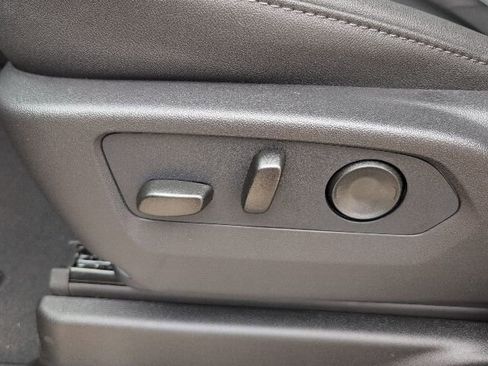 New 2026 Chevrolet Suburban LT w/ Comfort Package image 16