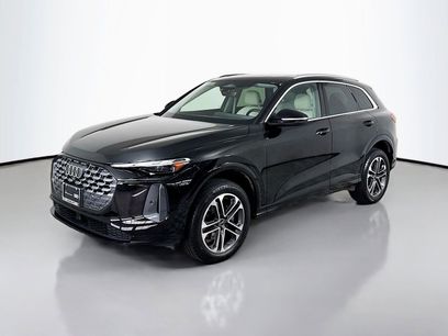 Used 2025 Audi Q5 Premium w/ Convenience Package