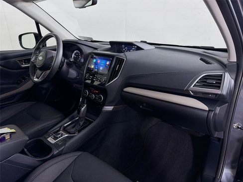 Used 2023 Subaru Forester Limited image 29