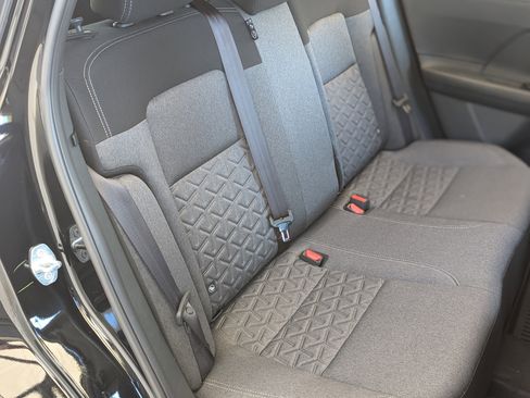 Used 2025 Nissan Kicks SV w/ SV Premium Package image 20