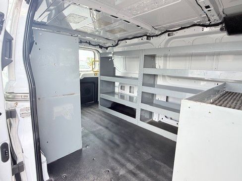 Used 2015 Ford Transit 250 130 Low Roof RWD image 14