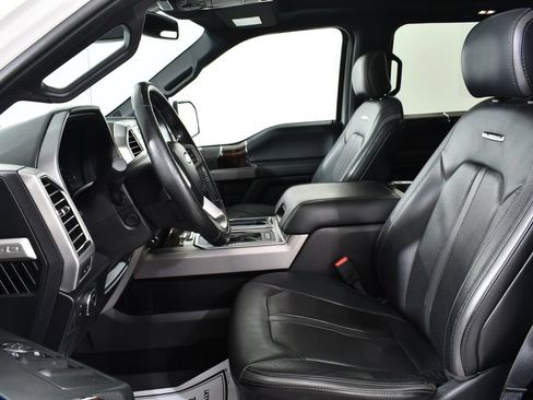 Used 2016 Ford F150 Platinum w/ Equipment Group 701A Luxury AWD/4WD image 6