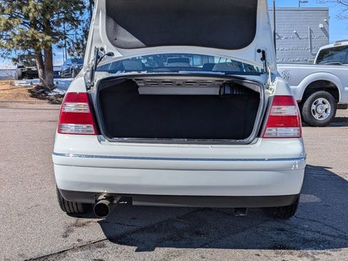 Used 2004 Volkswagen Jetta GLS image 6