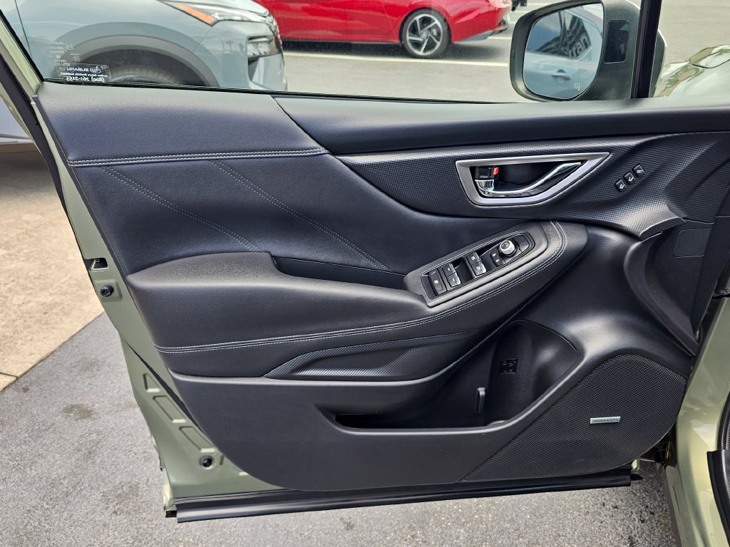 Used 2021 Subaru Forester Touring AWD/4WD image 16